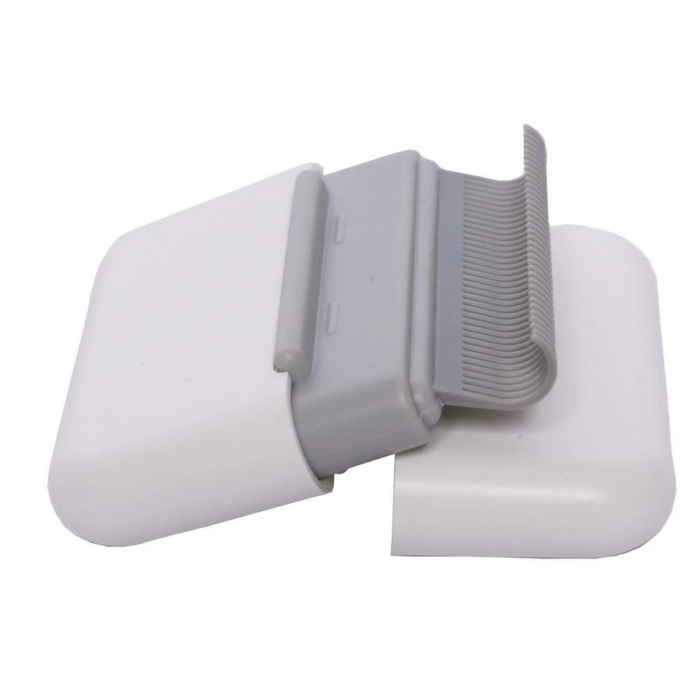 Zipocket 2-in-1 Underake and Stainless Steel Travel Grooming Pet Comb in Grey by PET LIFE 4 Zipocket 2-in-1 Underake and Stainless Steel Travel Grooming Pet Comb in Grey by PET LIFE - Image 4